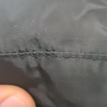 Kayra Giyim Kaz Tüyü Mont 5 Ay Kullanımda Kumaşı Deforme Oldu