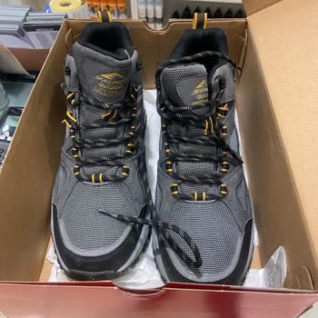 Ayakkabı Dünyası Skechers Bot Bir Hafta Kullanımda Bağcık Bağlantısı Kopma Şikayet