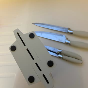 Karaca Züccaciye Bıçak Seti Saplarının Deforme Olması