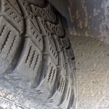 Bridgestone 18 Günlük Sıfır Lastiğim Hasar Aldı