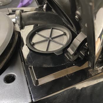 Bosch Serie 8 Elektrikli Süpürge Kapak Kapanmıyor