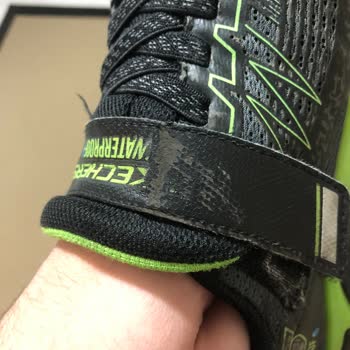 Skechers 403805L Ayakkabıda Soyulma Oldu!