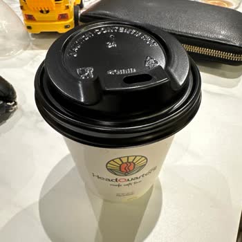 Headquarters İçtiğimiz Kahve Midemizi Yaktı