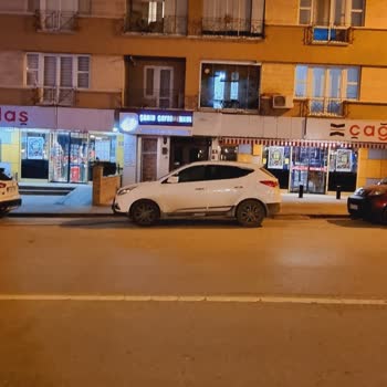Çağdaş Market Erken Kapatıyor