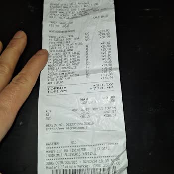 Migros Tavada Boya Kokusu