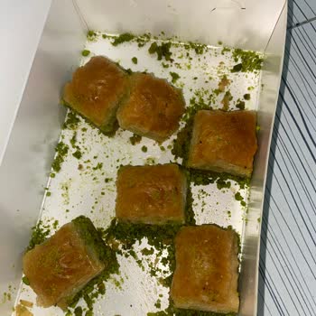 Bolulu Hasan Usta Şekerlenmiş Fıstıklı Baklava