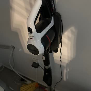 Bosch Unlimited 7 Dikey Süpürge Geri Dökme