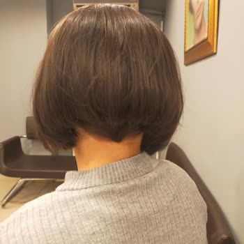 Ayşe Semiha Kuaför Kesmeyi Bilmiyorsan Kesme