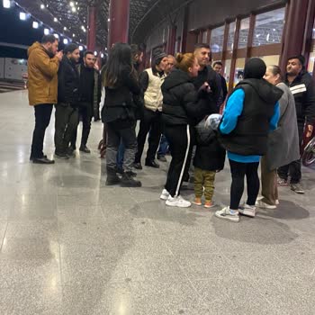 As Adana Seyahat Adana Soğuğunda Otobüs Bekleyişimiz