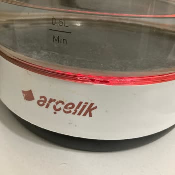 Arçelik Çay Makinesi LED'in De Çatlama