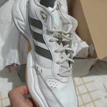 Adidas Ayakkabı Ayıplı Ürünün Arkasında Durmuyor