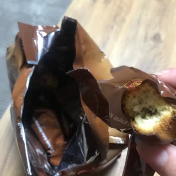 Eti Gıda Pop Kek Isırılmış
