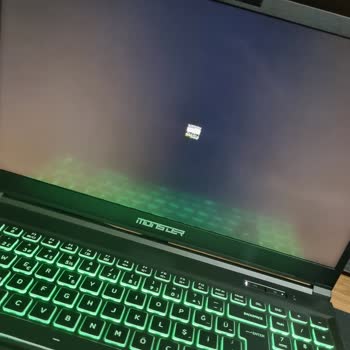 Monster Notebook Bilgisayar 4 Gün Sonra Bozuldu