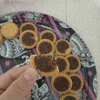 Eti Gıda Ürünleri Yarım Ve Bozuk Çıktı