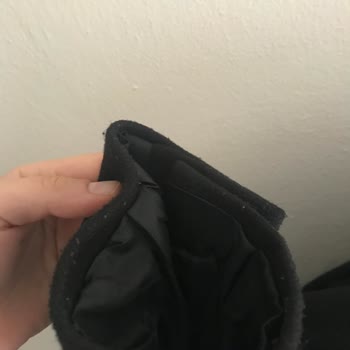 Berika Yıldırım Tüylenme Yapan Kaşesinin Arkasında Durmuyor