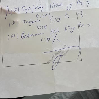 İnternet Üzerinden Bulunan Doktor Ve Sağlık Bakanlığı Onayı Olmayan İlaçlar Hakkında Şikayet