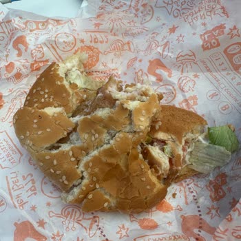 Popeyes Bayat Ekmek Parçalanması