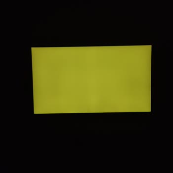 Samsung 50CU8000 Televizyonda Işık Sızması