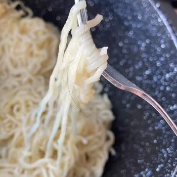 Banetti Noodle İçinde Saç Ve Böcek Çıkması