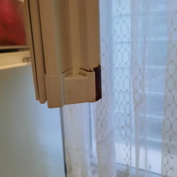 Kusurlu Bosch Marka Buzdolabı