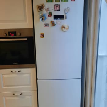 Kusurlu Bosch Marka Buzdolabı