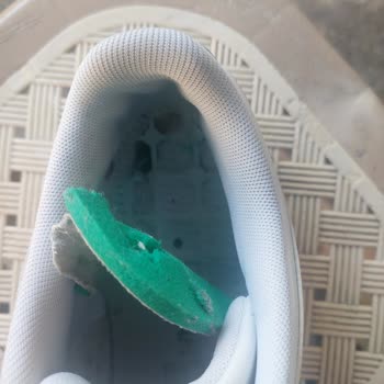 In Street Puma Marka Ayakkabı Yırtılması
