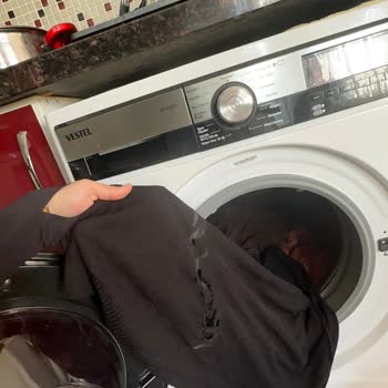 Vestel Çamaşır Makinesi Kıyafetleri Yırtıyor!