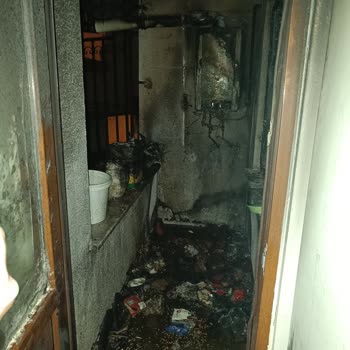 İBB - İstanbul Büyükşehir Belediyesi Kombi Elektrik Aksamından Dolayı Yangın Cıktı