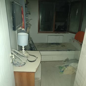 İBB - İstanbul Büyükşehir Belediyesi Kombi Elektrik Aksamından Dolayı Yangın Cıktı