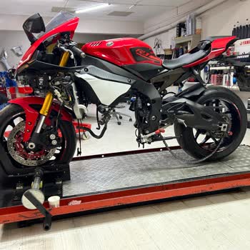 Yamaha R1 мотоцикл сломался и проблемы с сервисом