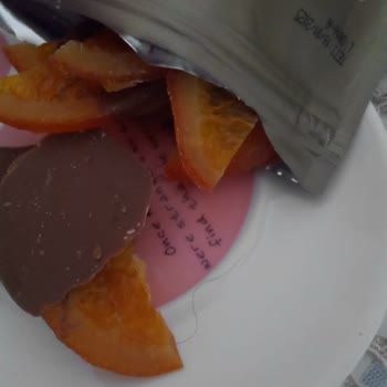 Patiswiss Çikolatadan Kocaman Kıl Çıktı