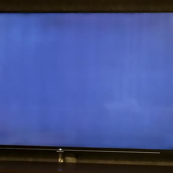 Grundig 65 İnc TV'de Gölge Ve Kararma Sorunu