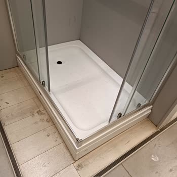 Koçtaş Duyarsızlığı 1 Haftada Gelecek Diye Banyo Kırık Bekliyoruz