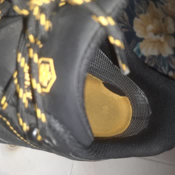 Ayakland (ayakland.com) Yırtık Ayakkabı Ve İlgisiz Satıcı!