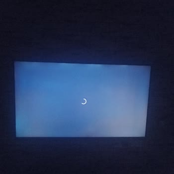 Grundig Marka TV Işık Sızmaları