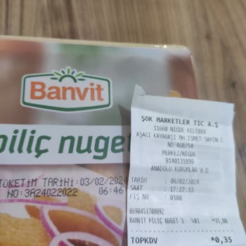 Şok Market Son Kullanma Tarihi Geçmiş Ürün Satıyor.