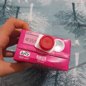 Jucy Meyve Nektarı Hem Bayat Hem De Hatalı