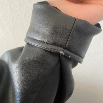 Zara Üretim Hatalı Ceketimin Yenisini Göndermiyor!