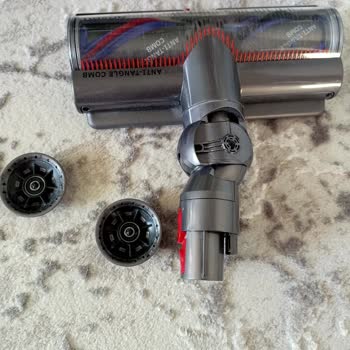 Dyson V15 Tekerlek Sorunu