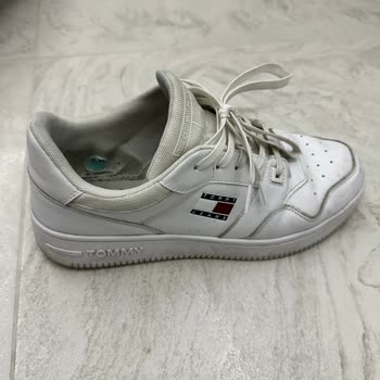 Boyner'den Alınan Tommy Hilfiger Marka Ayakkabı Kalitesizliği