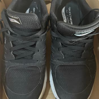 Skechers'ın (Sözde Garantili) Ayakkabısı