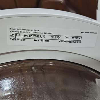 Bosch WAK20210TR/12 Model Çamaşır Makinesi Ön Duvar Paslanma Sorunu Hk
