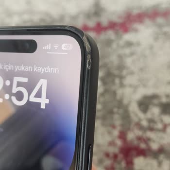 iPhone Sattığı Ürünlerin Arkasında Durmuyor
