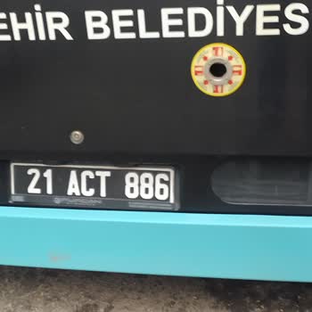 Diyarbakır Büyükşehir Belediyesi Şikayet Be Şoförünün Yolculara Kaba Davranması