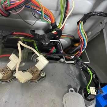 Arçelik Arızalı Çamaşır Makinesi 8145YK