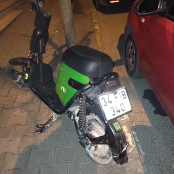 Martı Scooter Aracıma Çarptı