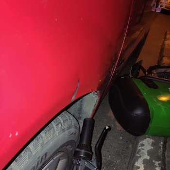 Martı Scooter Aracıma Çarptı