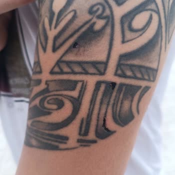 Moneta Güzellik (Kuşadası) Kuşadası Moneta Güzellik Merkezi