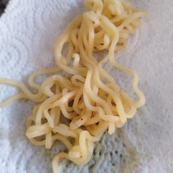 indomie Ürün Hijyeninde Kıl Problemi!