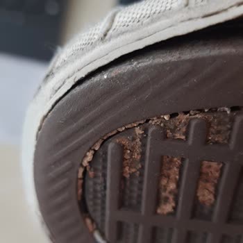 Converse Marka Ayakkabı Felaketi
